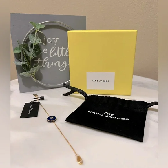 5 pcs. Marc Jacobs Medallion Gold and Blue Bracelet - Picture 2 of 11